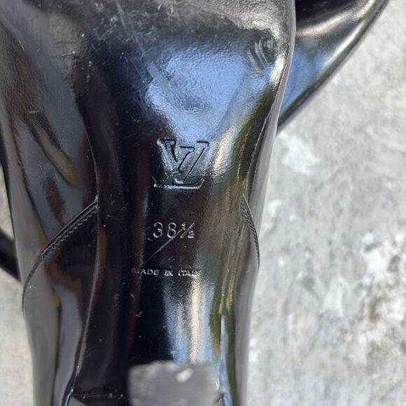 Louis Vuitton patent leather bow heels - Picture 9 of 10